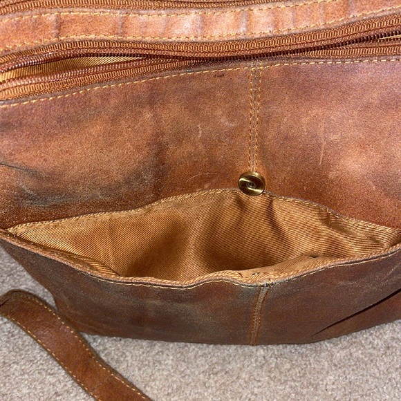 100% Leather Shoulder Purse Brown - Picture 5 of 14